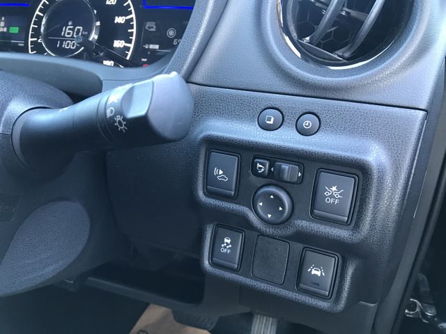 Nissan NOTE 2017-07 113-17