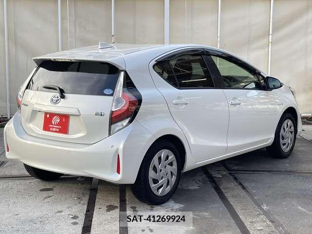 Toyota AQUA 2018-07 292060-2