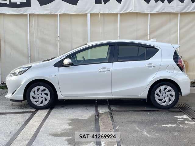 Toyota AQUA 2018-07 292060-3