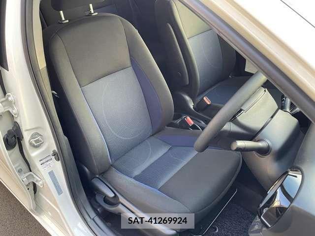 Toyota AQUA 2018-07 292060-13