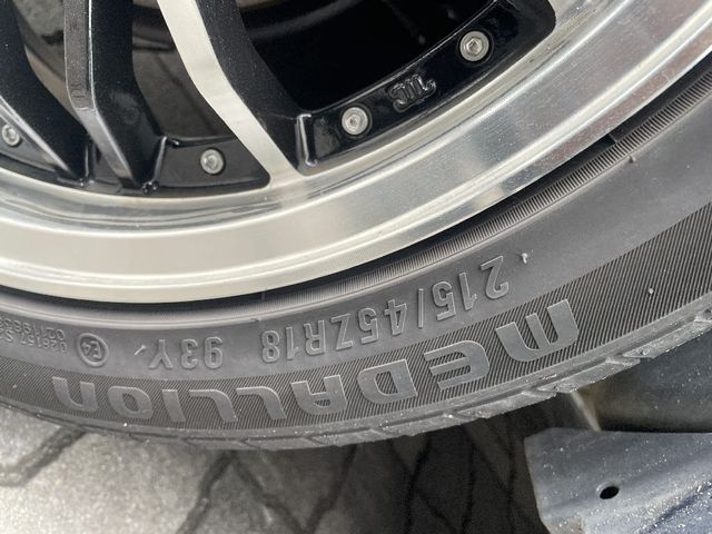 Toyota VOXY 2021-04 17008-18