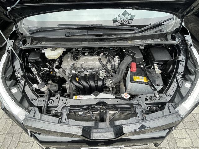 Toyota VOXY 2021-04 17008-19