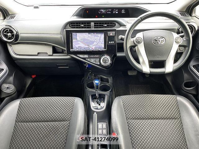 Toyota AQUA 2014-12 243202-1