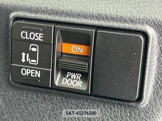 Toyota SIENTA 2022-04 298370-2