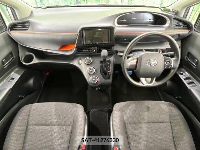 Toyota SIENTA 2022-04 298370-1