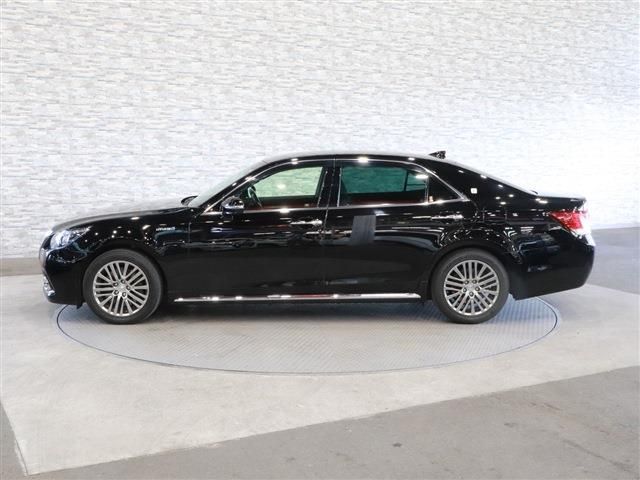 Toyota CROWN MAJESTA 2016-01 16146-6