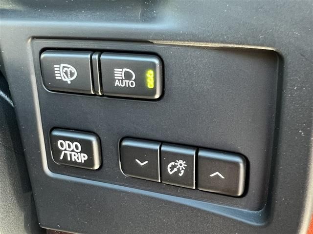 Toyota CROWN MAJESTA 2016-01 16146-12