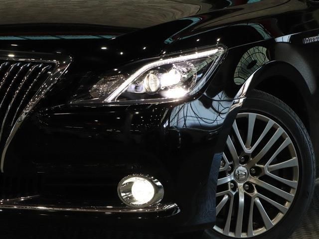 Toyota CROWN MAJESTA 2016-01 16146-8