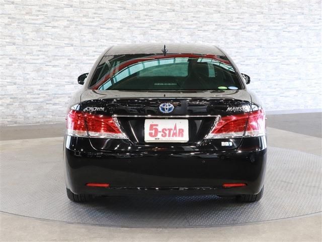Toyota CROWN MAJESTA 2016-01 16146-7
