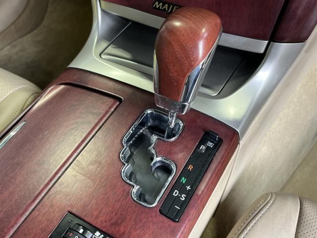 Toyota CROWN MAJESTA 2011-11 28937-18