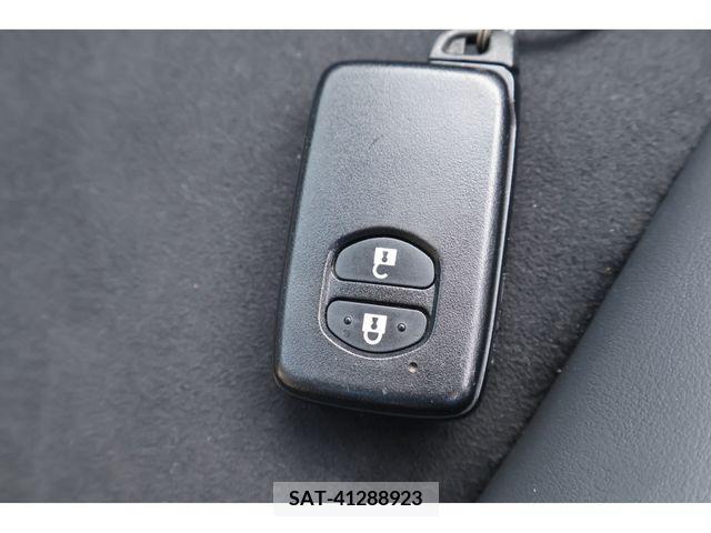 Toyota VITZ 2018-12 288620-4