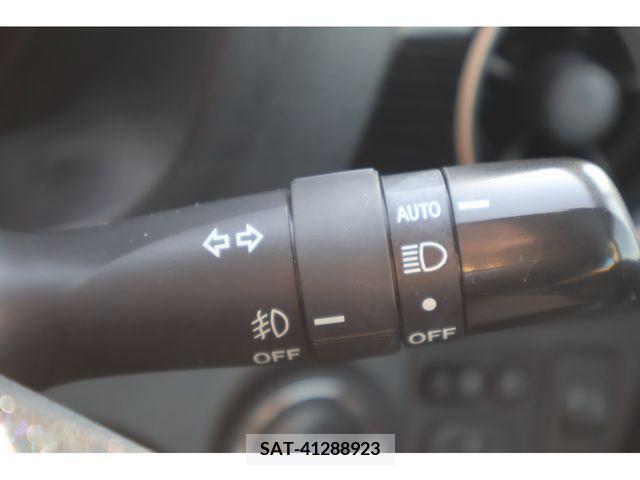Toyota VITZ 2018-12 288620-12
