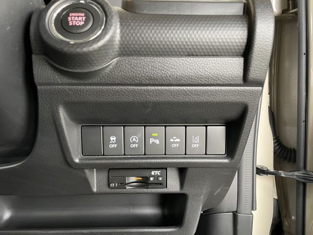 Suzuki X BEE 2017-12 3647-17