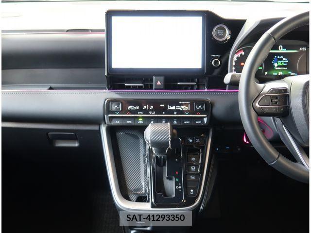 Toyota VOXY 2022-08 349663-6