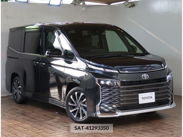 Toyota VOXY 2022-08 349663-0