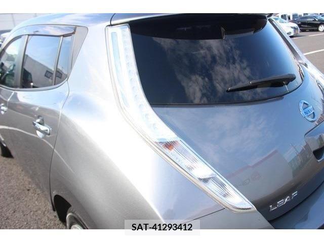 Nissan LEAF 2016-03 352463-13