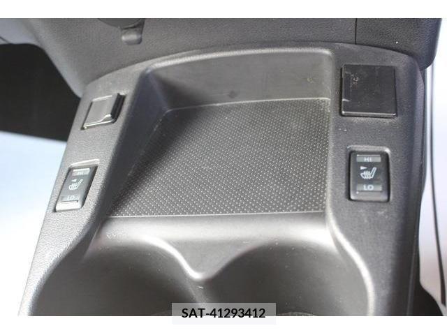 Nissan LEAF 2016-03 352463-5
