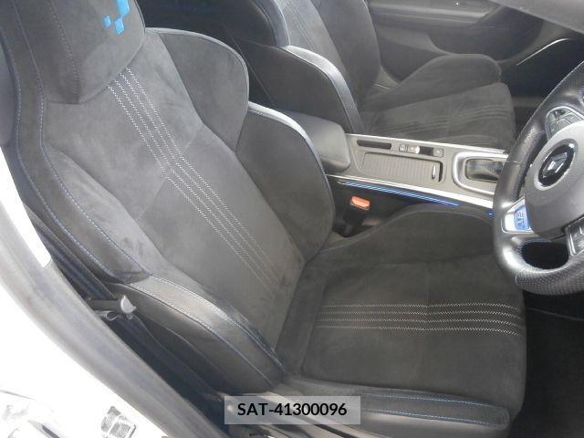 Renault MEGANE 2018-11 257362-10