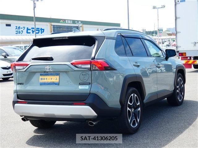 Toyota RAV4 2021-06 352040-2