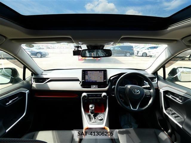 Toyota RAV4 2021-06 352040-5