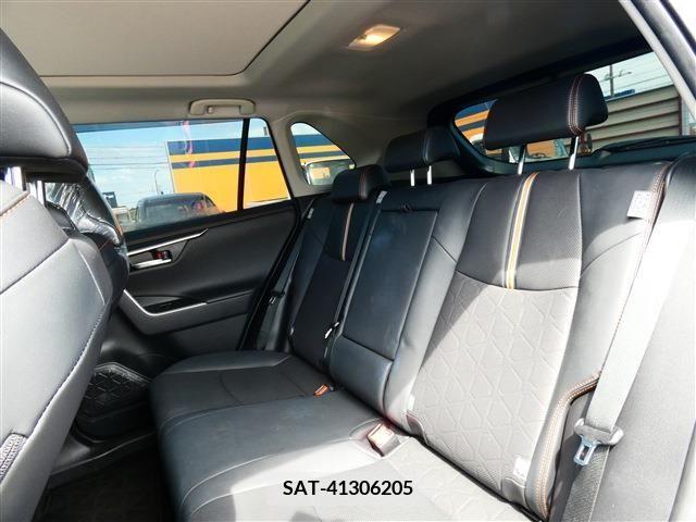 Toyota RAV4 2021-06 352040-24