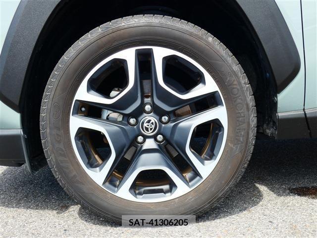 Toyota RAV4 2021-06 352040-21