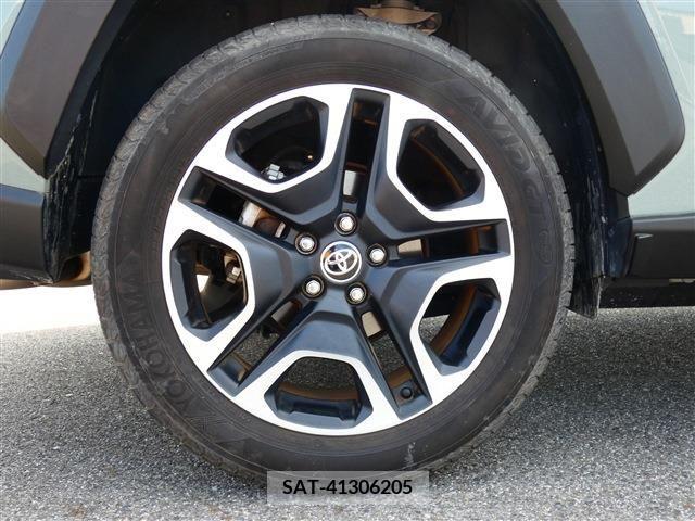 Toyota RAV4 2021-06 352040-20