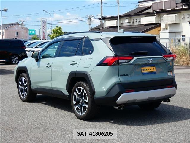 Toyota RAV4 2021-06 352040-3