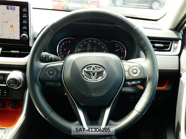 Toyota RAV4 2021-06 352040-6