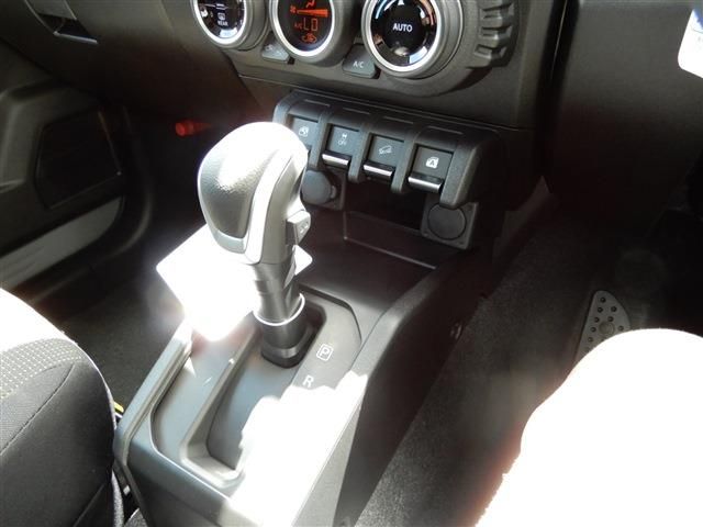 Suzuki JIMNY 2022-07 5332-9