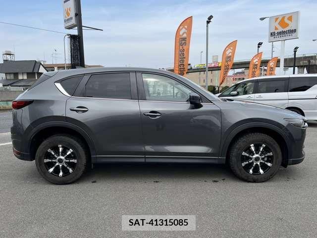 Mazda CX-5 2018-09 215683-5