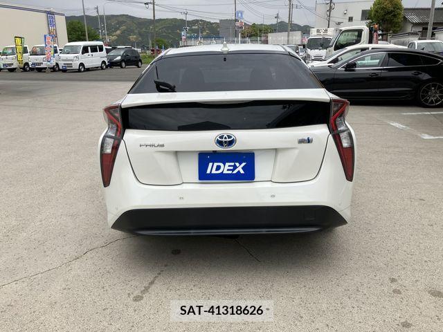 Toyota PRIUS 2017-12 281988-6