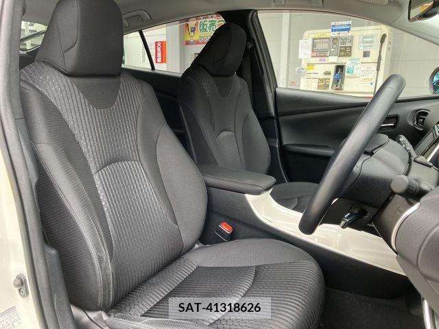 Toyota PRIUS 2017-12 281988-11