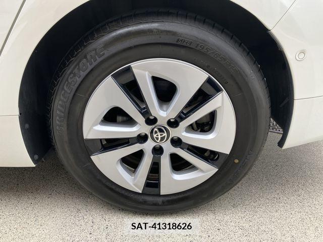 Toyota PRIUS 2017-12 281988-9