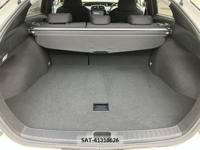 Toyota PRIUS 2017-12 281988-14