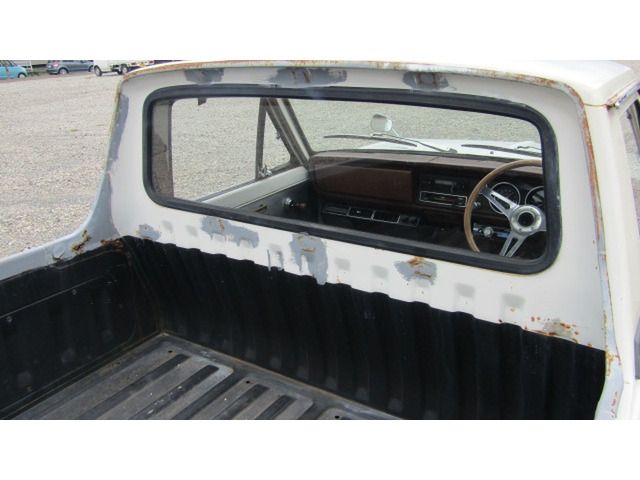 Nissan SUNNY TRUCK 1987-12 12066-20