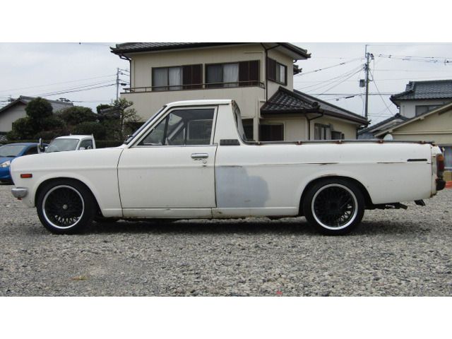 Nissan SUNNY TRUCK 1987-12 12066-17