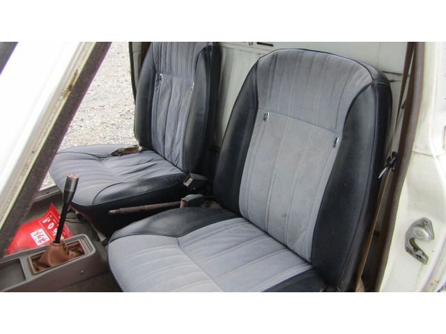 Nissan SUNNY TRUCK 1987-12 12066-24