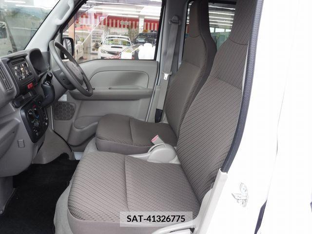 Suzuki EVERY 2016-04 301585-15
