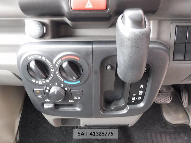 Suzuki EVERY 2016-04 301585-14