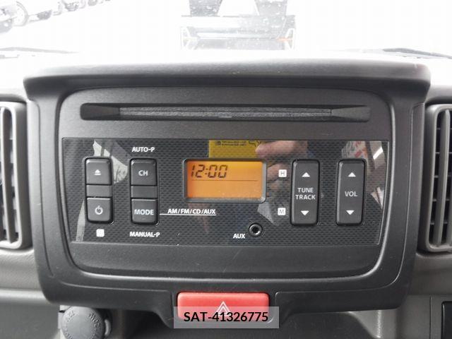Suzuki EVERY 2016-04 301585-12