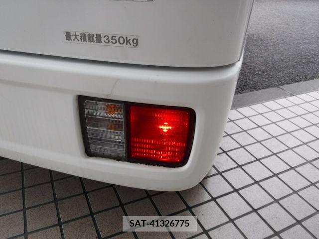 Suzuki EVERY 2016-04 301585-3