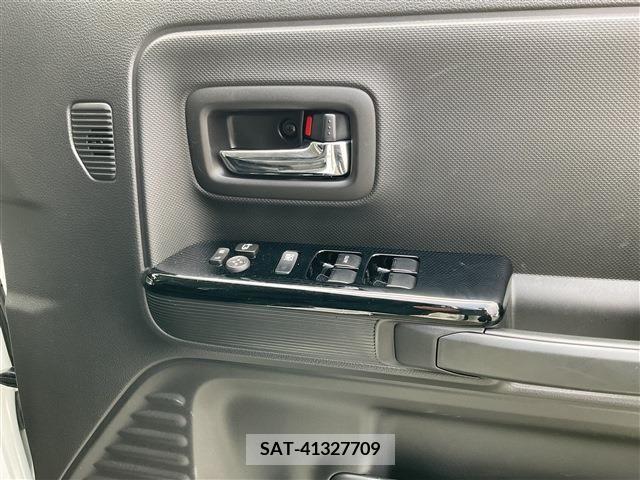 Suzuki SPACIA 2023-09 368599-10
