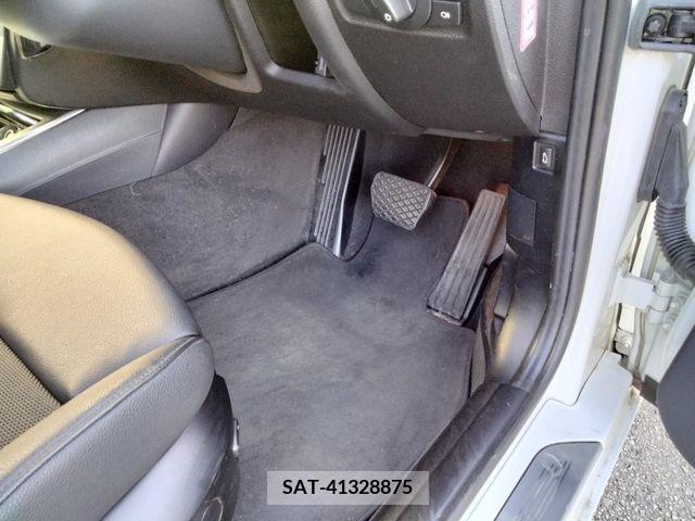 Bmw 1 SERIES 2009-06 293232-8