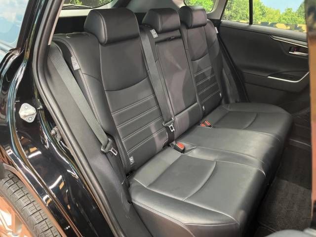 Toyota RAV4 2020-07 181753-12