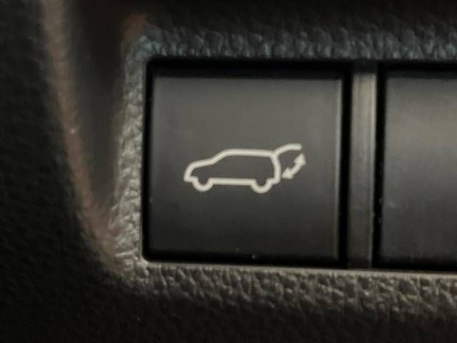 Toyota RAV4 2020-07 181753-7