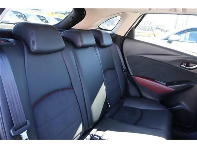 Mazda CX-3 2017-03 190446-25