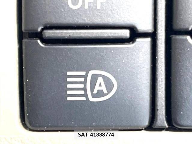 Daihatsu TANTO 2018-10 375915-6