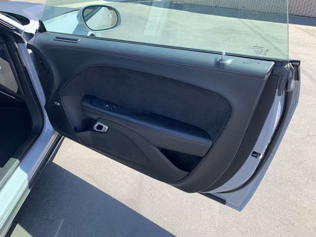 Dodge CHALLENGER 2020-03 3910-7