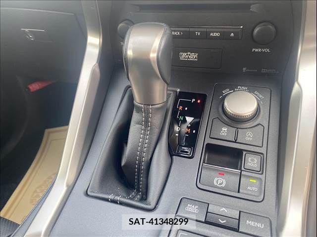 Lexus NX 2016-11 275601-9